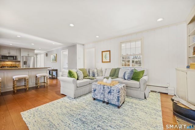 610 Unquowa Road, Fairfield, CT 06824