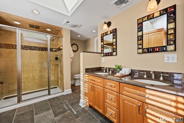 610 Unquowa Road, Fairfield, CT 06824