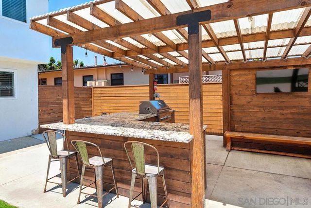 520 Grant Street, Oceanside, CA 92054