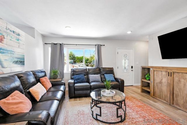 520 Grant Street, Oceanside, CA 92054