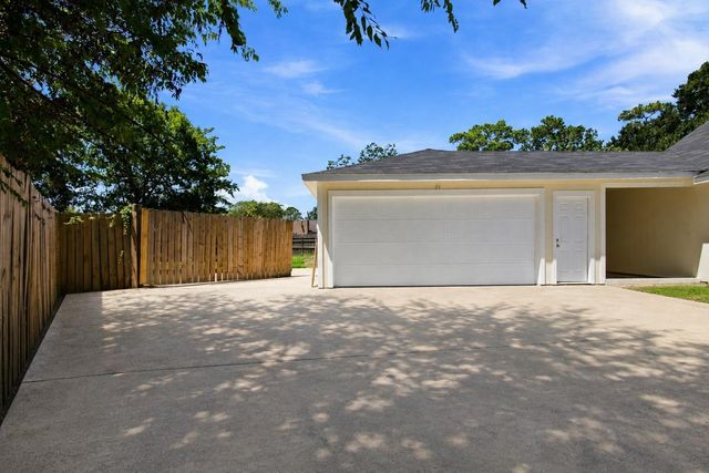 9915 Baronshire Round, Houston, TX 77070