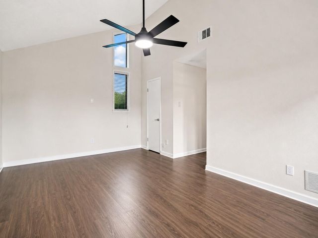 9915 Baronshire Round, Houston, TX 77070
