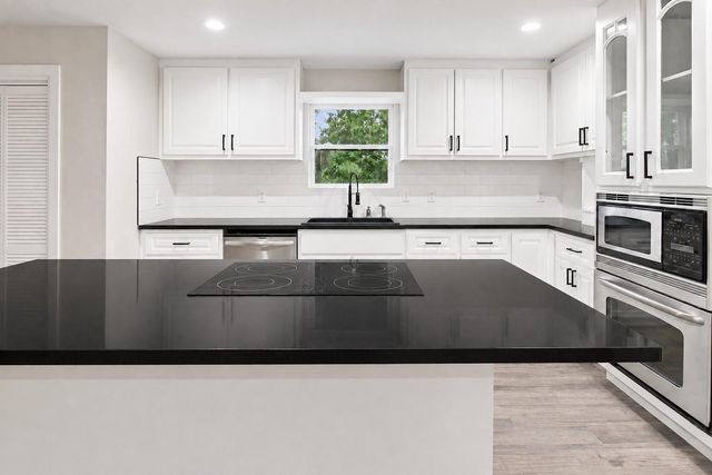 9915 Baronshire Round, Houston, TX 77070