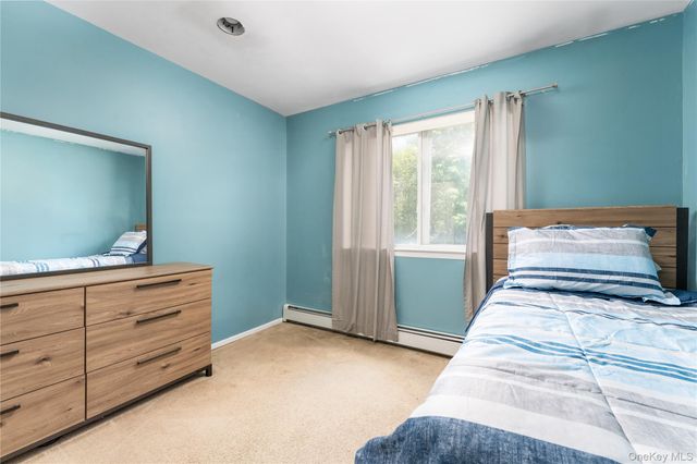 4 Redbud Court, Middle Island, NY 11953