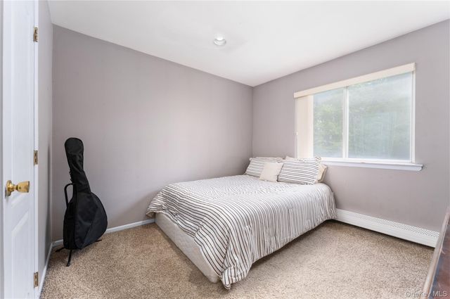 4 Redbud Court, Middle Island, NY 11953