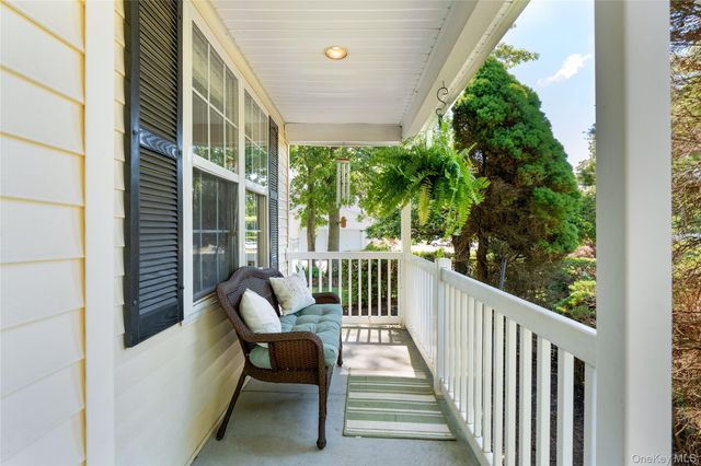 4 Redbud Court, Middle Island, NY 11953