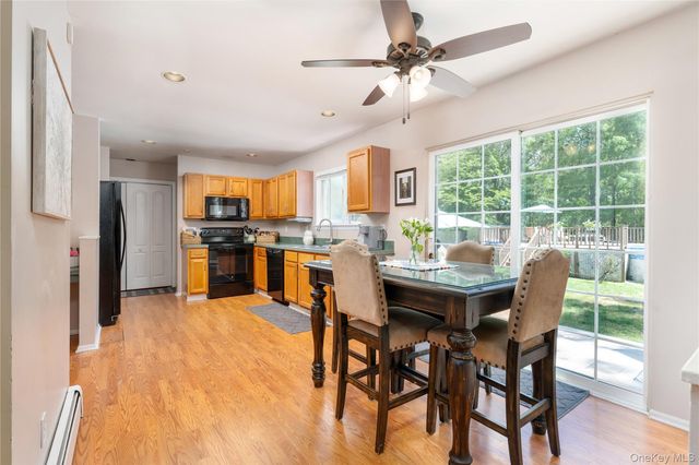 4 Redbud Court, Middle Island, NY 11953