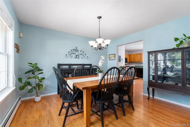 4 Redbud Court, Middle Island, NY 11953