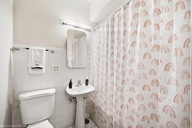 8215 S Evans Avenue, Chicago, IL 60619