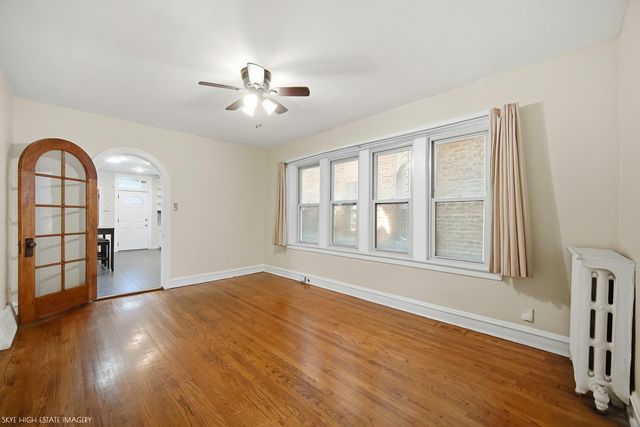 8215 S Evans Avenue, Chicago, IL 60619