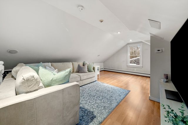 99 Shore Dr, Plymouth, MA 02360