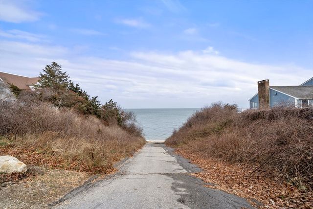 99 Shore Dr, Plymouth, MA 02360