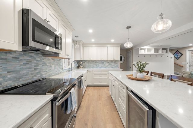 99 Shore Dr, Plymouth, MA 02360