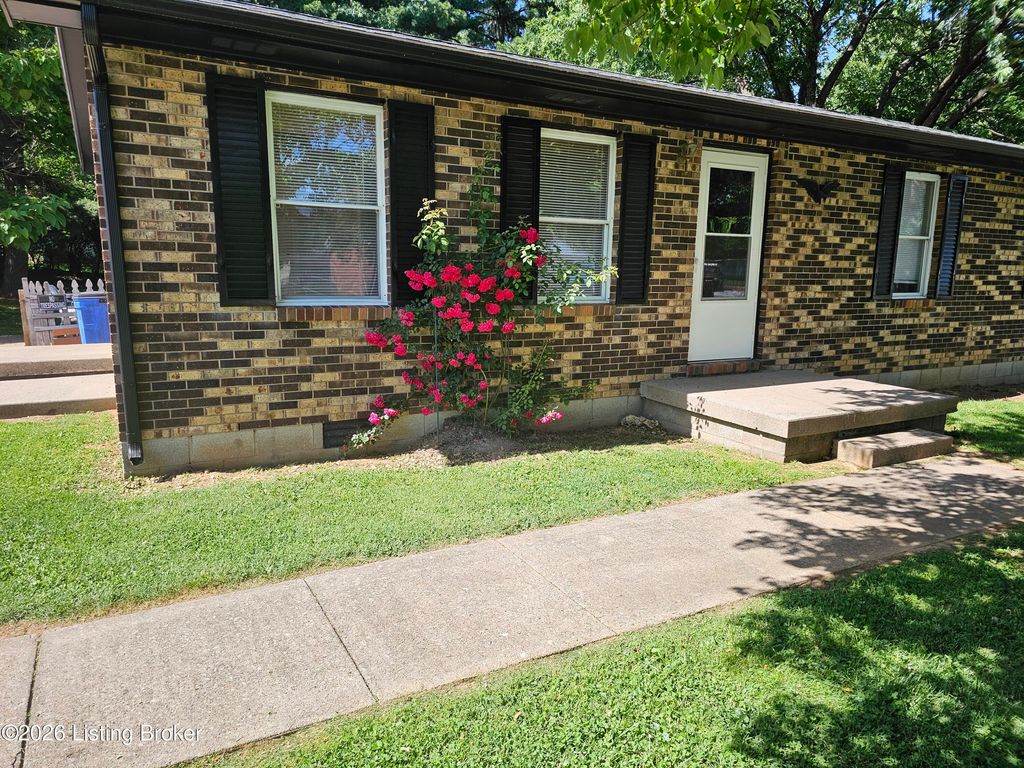 88 Jefferson Ave, Bardstown, KY 40004