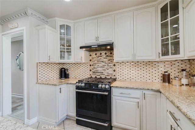 6545 Bellingham Avenue, North Hollywood, CA 91606