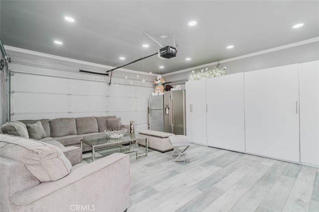 6545 Bellingham Avenue, North Hollywood, CA 91606