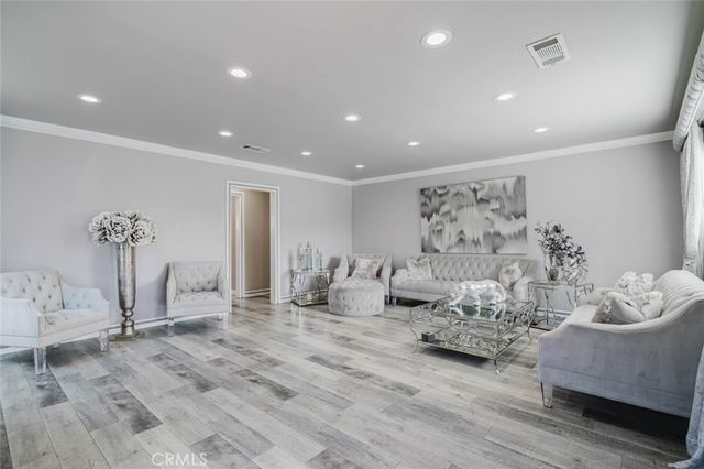 6545 Bellingham Avenue, North Hollywood, CA 91606