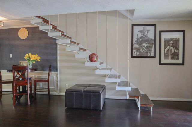 2689 Marilee Lane, Houston, TX 77057