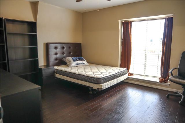 2689 Marilee Lane, Houston, TX 77057