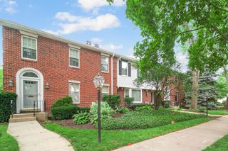 9054 Forestview Road, Evanston, IL 60203