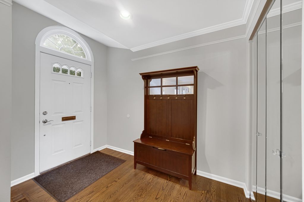9054 Forestview Road, Evanston, IL 60203 — photo 2