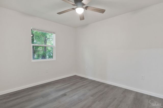 6492 Gaynell Ave, Milton, FL 32570