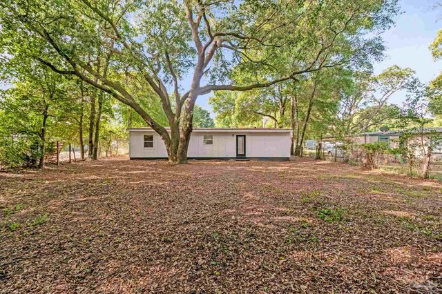 6492 Gaynell Ave, Milton, FL 32570