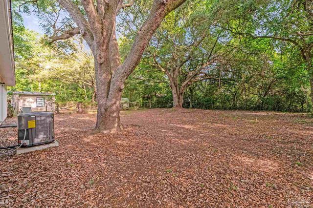 6492 Gaynell Ave, Milton, FL 32570