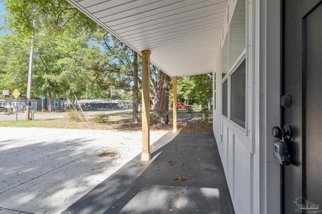 6492 Gaynell Ave, Milton, FL 32570