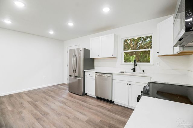 6492 Gaynell Ave, Milton, FL 32570