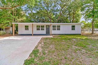6492 Gaynell Ave, Milton, FL 32570