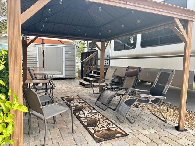 3283 NE 104TH AVENUE, Silver Springs, FL 34488