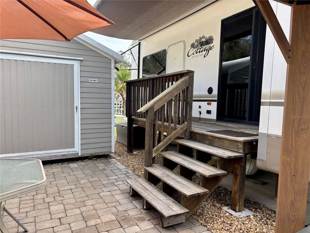 3283 NE 104TH AVENUE, Silver Springs, FL 34488