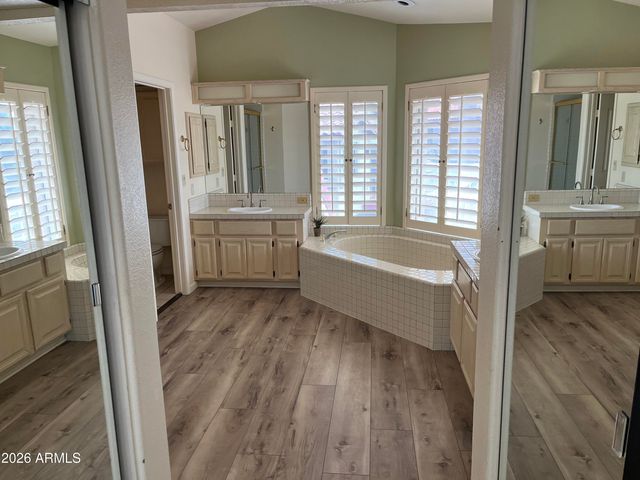 6283 W LONE CACTUS Drive, Glendale, AZ 85308