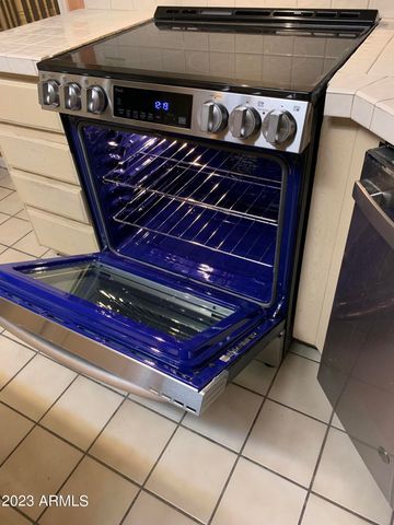 6283 W LONE CACTUS Drive, Glendale, AZ 85308