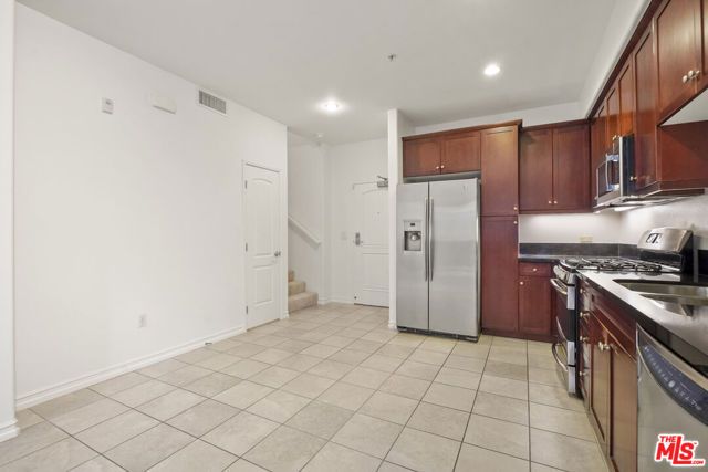 629 Traction Avenue 225, Los Angeles, CA 90013