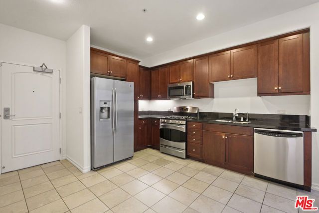 629 Traction Avenue 225, Los Angeles, CA 90013