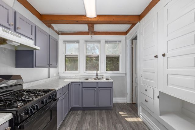 713 W Kalamazoo Avenue, Kalamazoo City, MI 49007