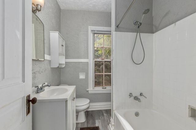 713 W Kalamazoo Avenue, Kalamazoo City, MI 49007