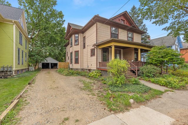 713 W Kalamazoo Avenue, Kalamazoo City, MI 49007