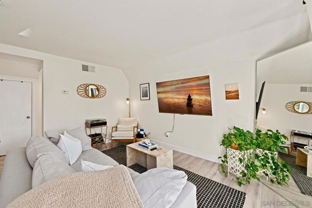 3941 Nobel Dr 174, San Diego, CA 92122