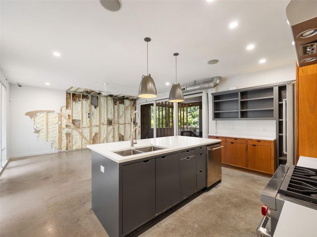 1605 Garden ST, Austin, TX 78702