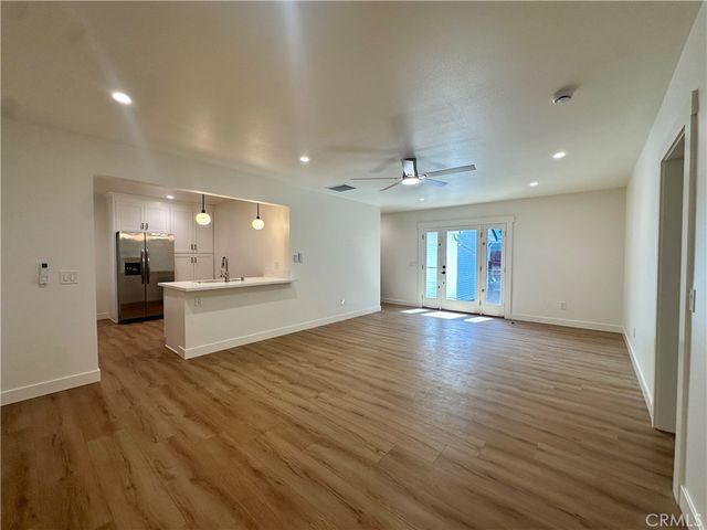 373 Gladys, Long Beach, CA 90814