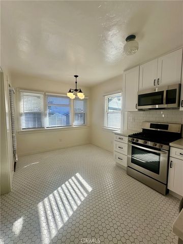 373 Gladys, Long Beach, CA 90814