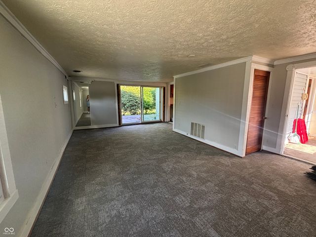 996 E 800 N, Lizton, IN 46149