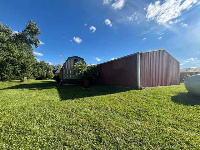 996 E 800 N, Lizton, IN 46149