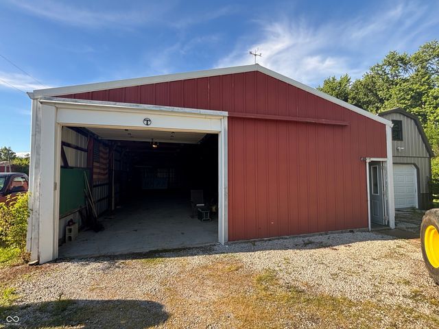 996 E 800 N, Lizton, IN 46149