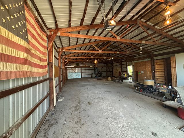 996 E 800 N, Lizton, IN 46149