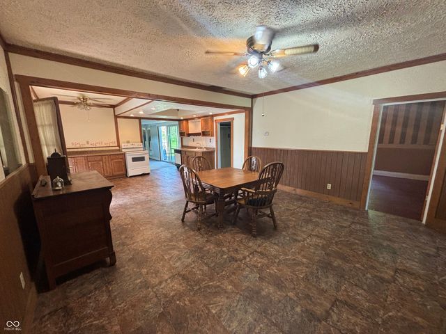 996 E 800 N, Lizton, IN 46149