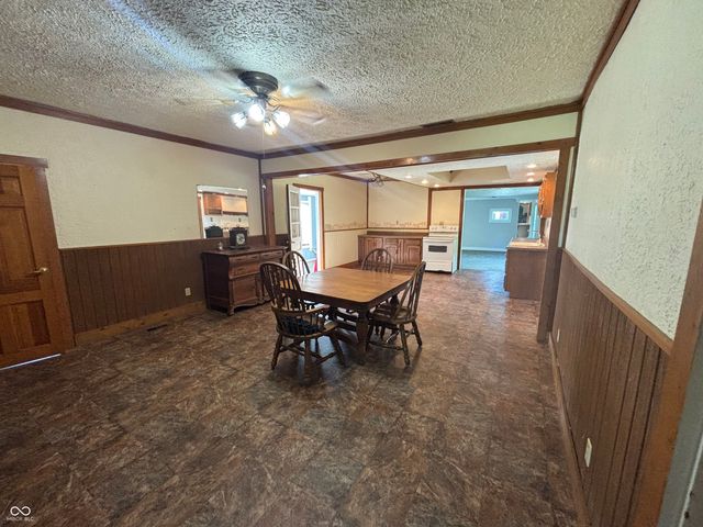 996 E 800 N, Lizton, IN 46149